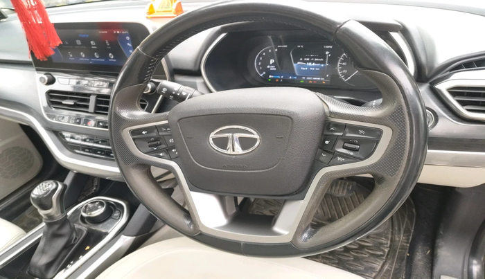 2021 Tata Safari XZA PLUS, Diesel, Automatic, 1,44,144 km, interior