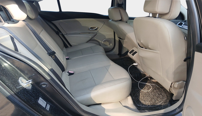 2011 Renault Fluence 2.0 E4 AT, Petrol, Automatic, 67,653 km, interior