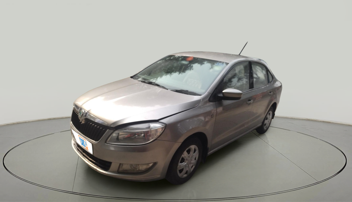 2011 Skoda Rapid AMBITION 1.6 MPI MT, Petrol, Manual, 73,618 km, exterior
