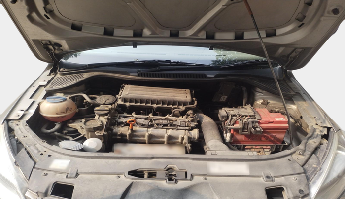 2011 Skoda Rapid AMBITION 1.6 MPI MT, Petrol, Manual, 73,618 km, exterior