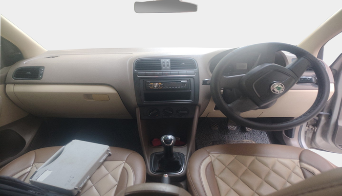 2011 Skoda Rapid AMBITION 1.6 MPI MT, Petrol, Manual, 73,618 km, interior