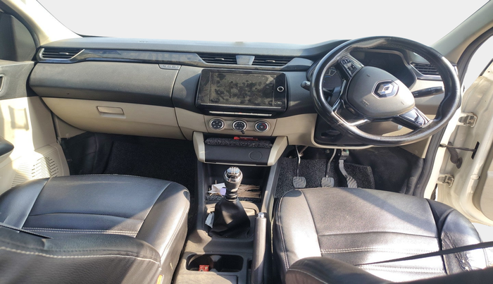 2022 Renault TRIBER RXT, Petrol, Manual, 61,369 km, interior