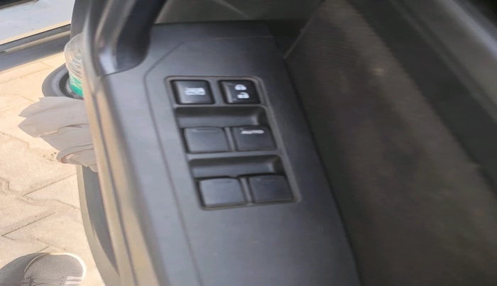 2018 Maruti Vitara Brezza VDI (O), Diesel, Manual, 44,563 km, interior