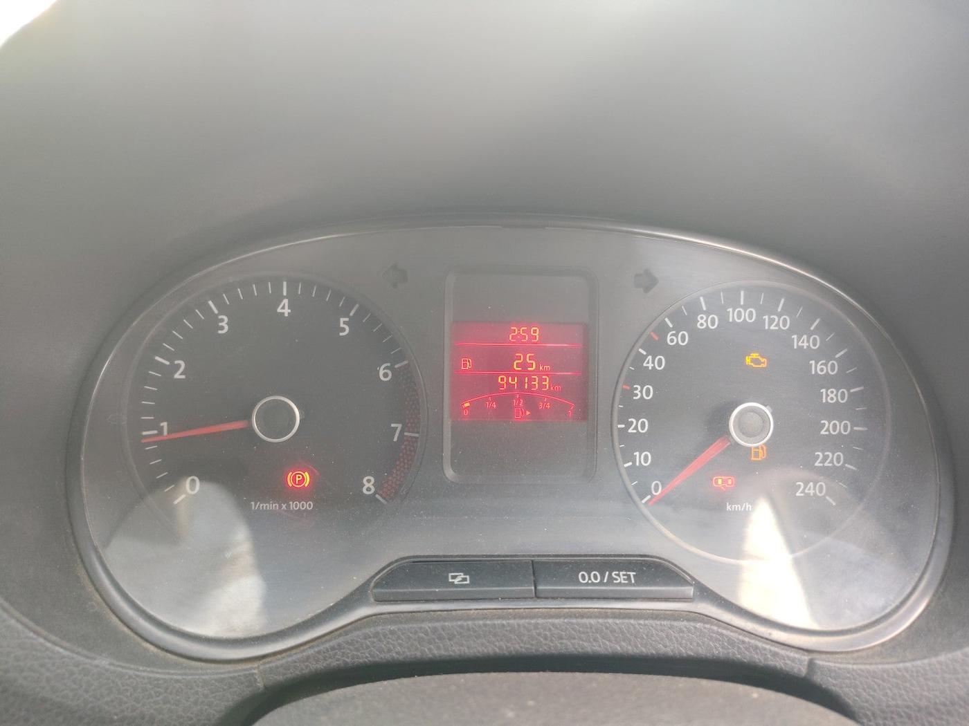 2013 Volkswagen Polo COMFORTLINE 1.2L PETROL, CNG, Manual, 94,133 km, interior