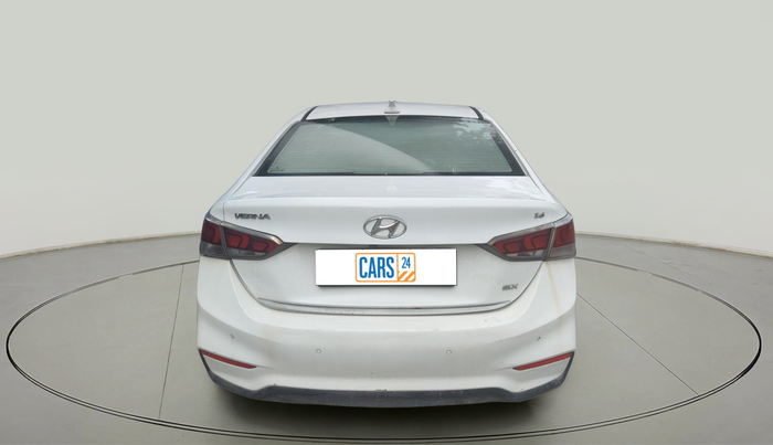 2018 Hyundai Verna 1.6 VTVT SX, Petrol, Manual, 1,05,374 km, exterior