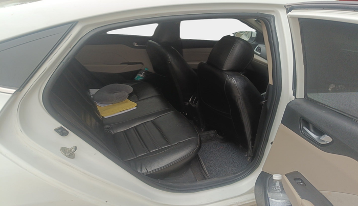 2018 Hyundai Verna 1.6 VTVT SX, Petrol, Manual, 1,05,374 km, interior
