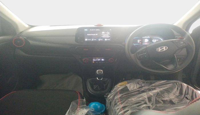 2025 Hyundai EXTER SX 1.2 MT Knight Edition Hy-CNG Duo, Petrol, Manual, 1,850 km, interior