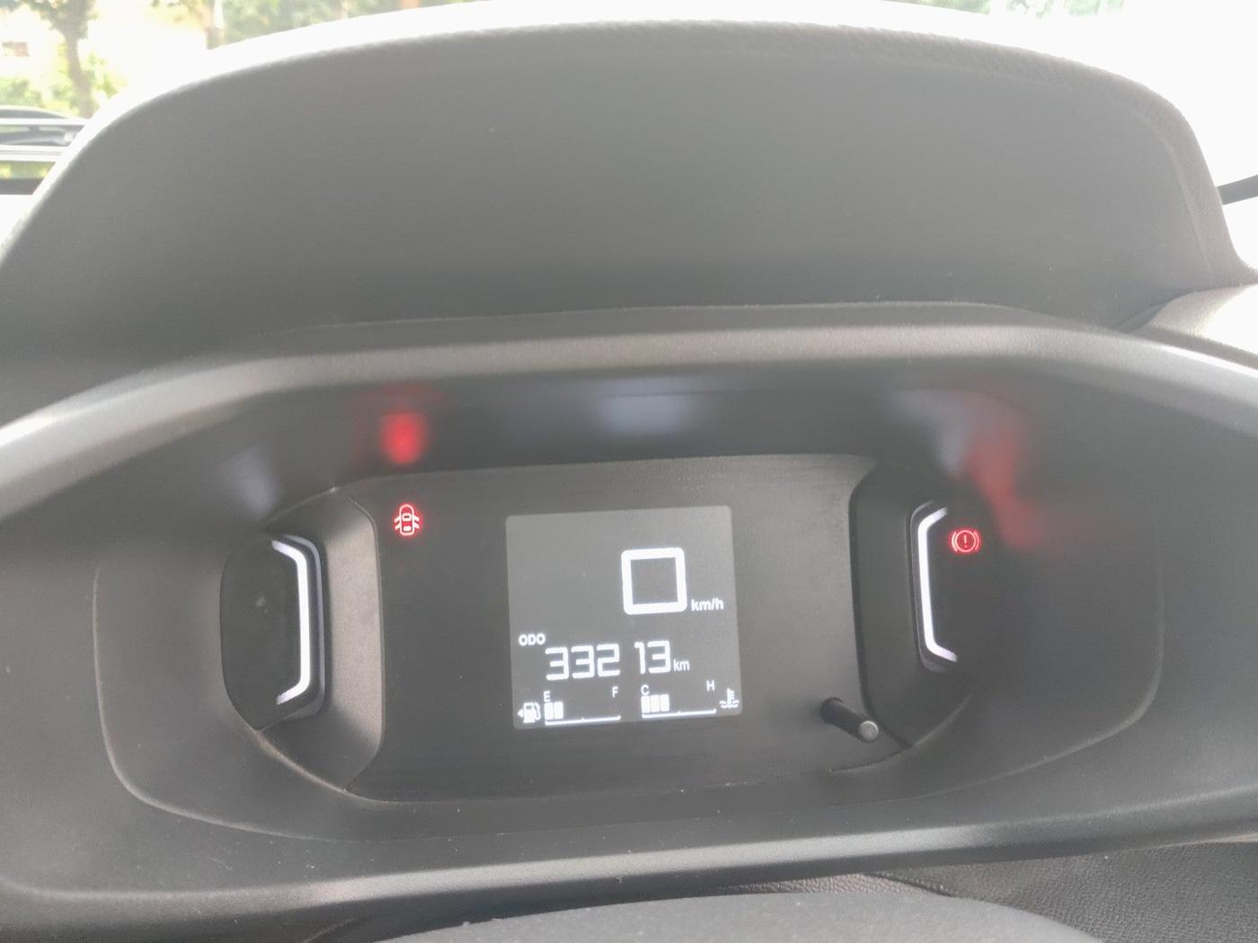 2022 CITROEN C3 FEEL 1.2, Petrol, Manual, 33,213 km, interior