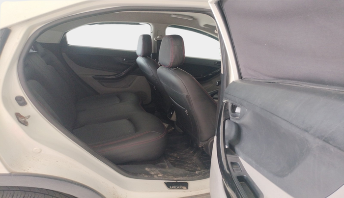 2018 Tata NEXON XT DIESEL, Diesel, Manual, 1,55,914 km, interior