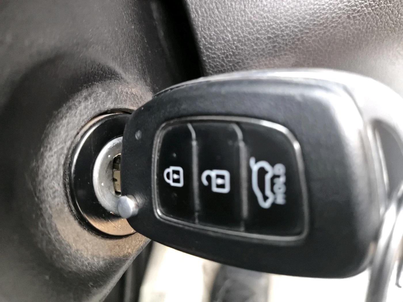 2021 Hyundai VENUE S 1.2, CNG, Manual, 45,053 km, interior