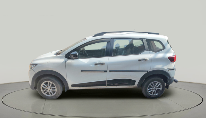 2022 Renault TRIBER RXT, Petrol, Manual, 54,443 km, exterior