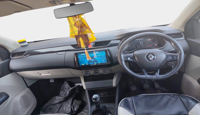 2022 Renault TRIBER RXT, Petrol, Manual, 54,443 km, interior