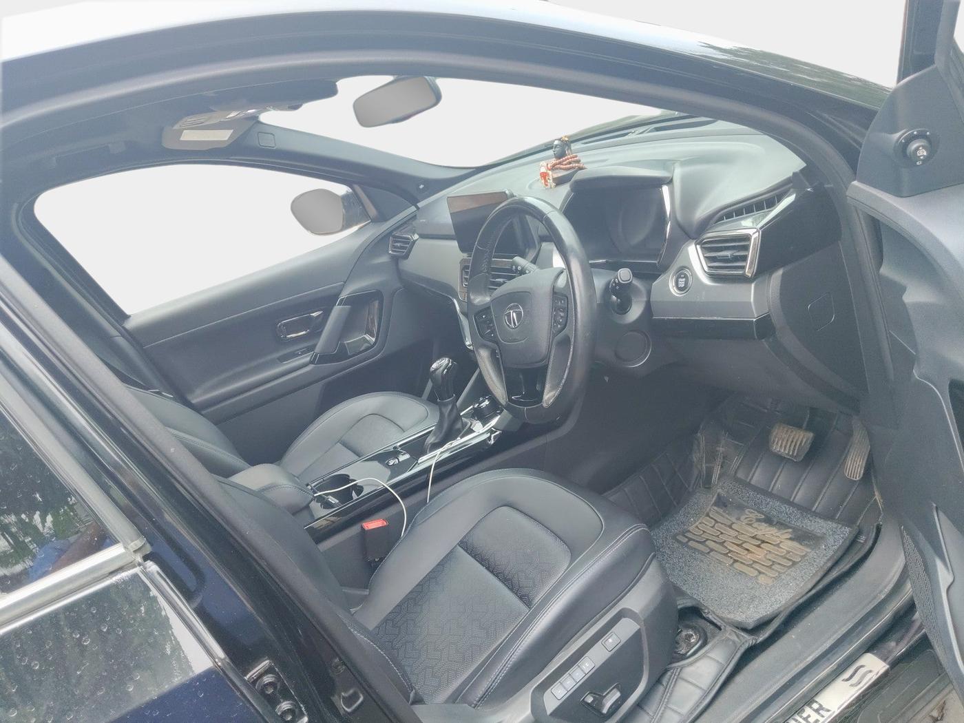 2023 Tata Harrier XZA PLUS 2.0L DARK EDITION, Diesel, Automatic, 79,001 km, interior