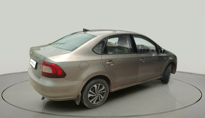 2014 Skoda Rapid AMBITION 1.6 MPI MT, Petrol, Manual, 1,52,603 km, exterior