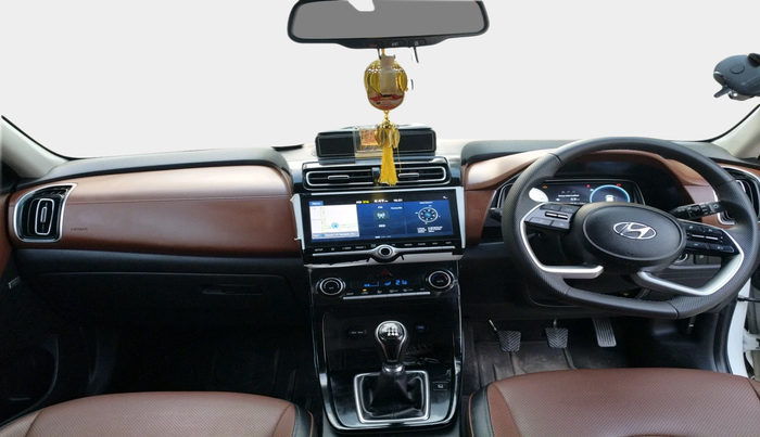 2023 Hyundai ALCAZAR PLATINUM 1.5 TURBO PETROL MT 7STR, Petrol, Manual, 29,747 km, interior