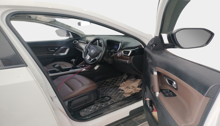 2019 Tata Harrier XZ 2.0L, Diesel, Manual, 38,839 km, interior