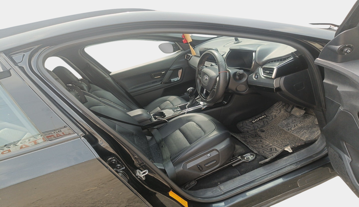2022 Tata Safari XZA PLUS DARK EDITION, Diesel, Automatic, 58,137 km, interior