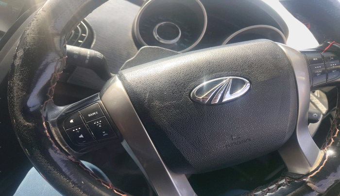 2021 Mahindra XUV500 W7, Diesel, Manual, 1,58,092 km, interior