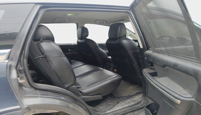 2018 Tata Hexa XM PLUS 4X2 7 STR, Diesel, Manual, 1,50,737 km, interior