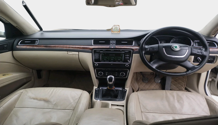 2011 Skoda Superb ELEGANCE 1.8 TSI MT, Petrol, Manual, 47,719 km, interior