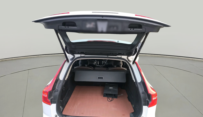 2018 Volvo XC 60 D5 INSCRIPTION, Diesel, Automatic, 2,57,641 km, exterior