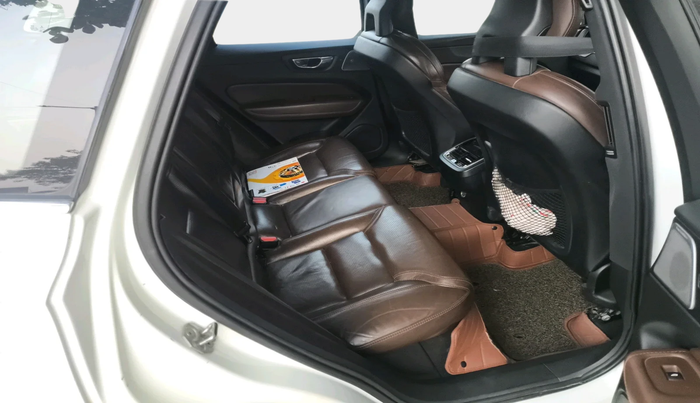 2018 Volvo XC 60 D5 INSCRIPTION, Diesel, Automatic, 2,57,641 km, interior