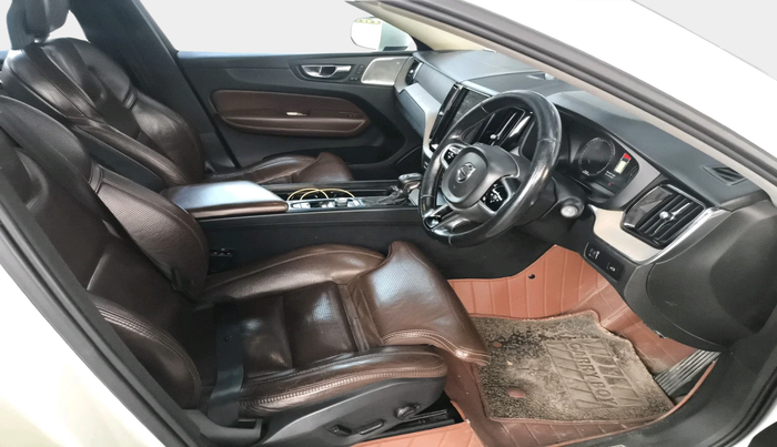 2018 Volvo XC 60 D5 INSCRIPTION, Diesel, Automatic, 2,57,641 km, interior