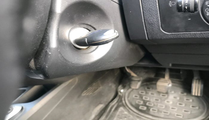 2011 Ford Figo TITANIUM 1.4 DIESEL, Diesel, Manual, 1,38,569 km, interior