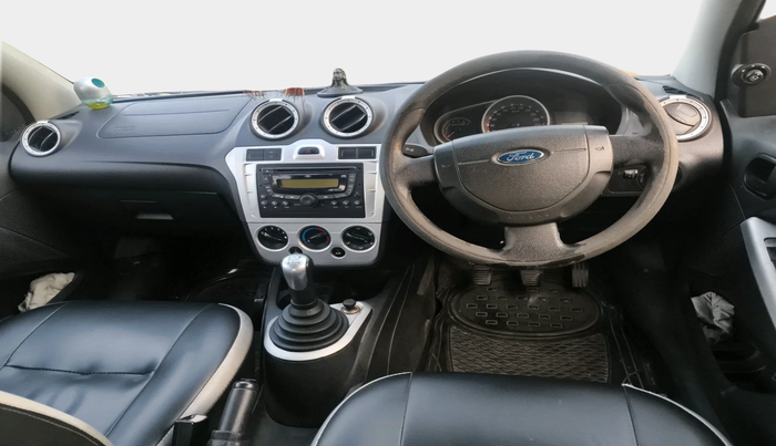 2011 Ford Figo TITANIUM 1.4 DIESEL, Diesel, Manual, 1,38,569 km, interior