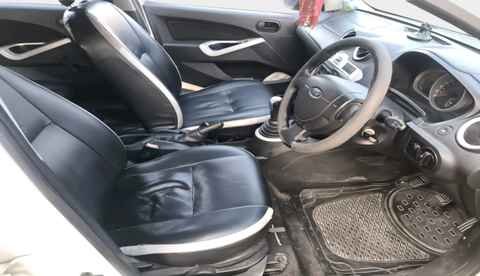 2011 Ford Figo TITANIUM 1.4 DIESEL, Diesel, Manual, 1,38,569 km, interior