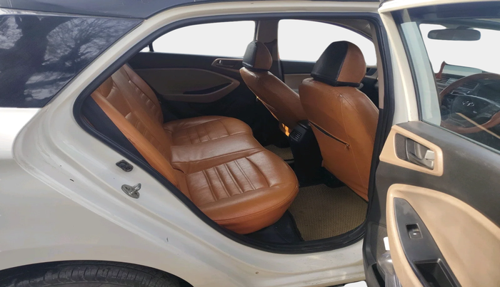 2016 Hyundai Elite i20 MAGNA 1.2, Petrol, Manual, 1,03,850 km, interior