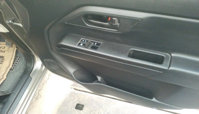 2020 Maruti New Wagon-R LXI 1.0, Petrol, Manual, 60,489 km, interior