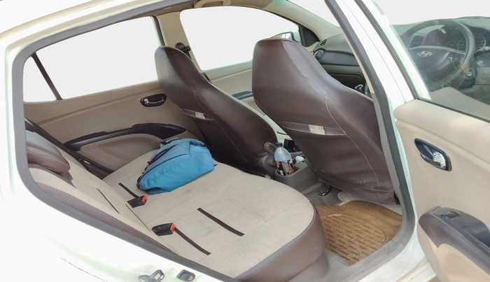 2011 Hyundai i10 SPORTZ 1.2, Petrol, Manual, 1,07,484 km, interior