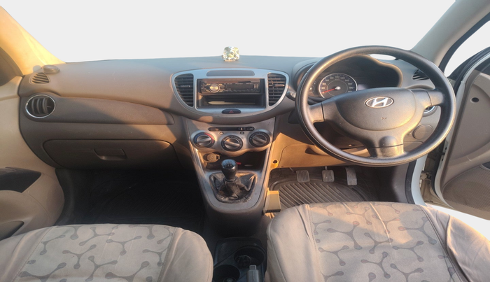 2011 Hyundai i10 MAGNA 1.2, Petrol, Manual, 53,849 km, interior