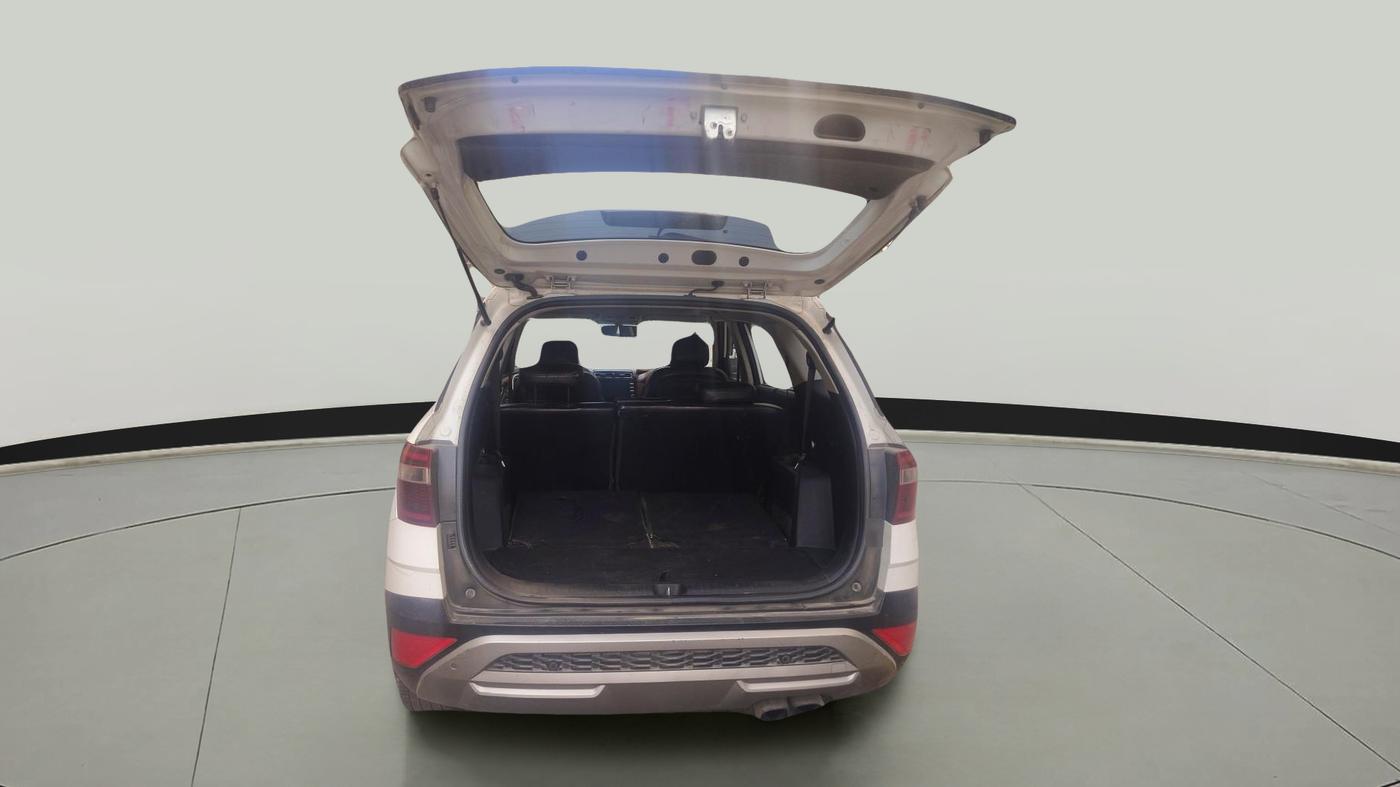 2022 Hyundai ALCAZAR PRESTIGE(O) EXE 1.5 AT 7STR, Diesel, Automatic, 1,35,876 km, exterior