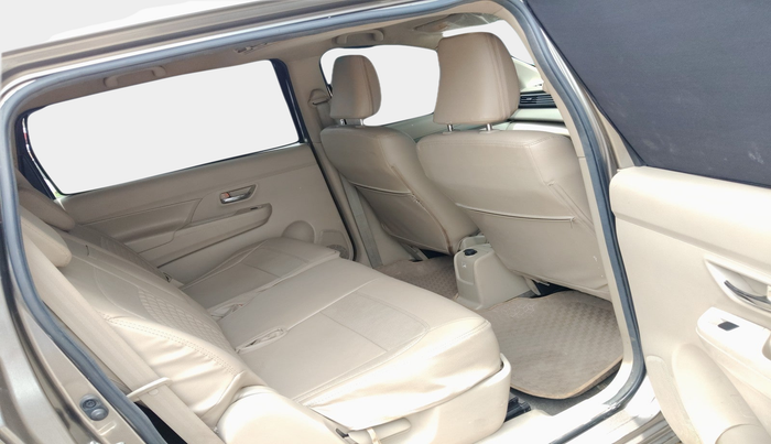 2022 Maruti Ertiga   VXI (O) CNG, Petrol, Manual, 89,375 km, interior