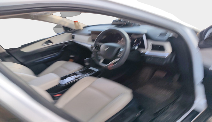 2025 Mahindra XUV700 AX7 Luxury Pack Diesel AT 7 STR, Diesel, Automatic, 5,818 km, interior