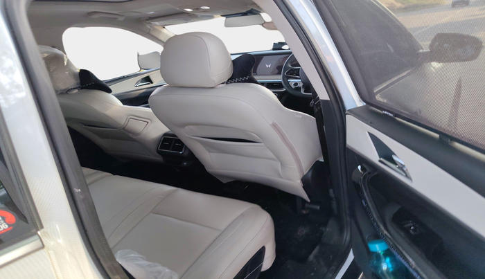 2025 Mahindra XUV700 AX7 Luxury Pack Diesel AT 7 STR, Diesel, Automatic, 5,818 km, interior