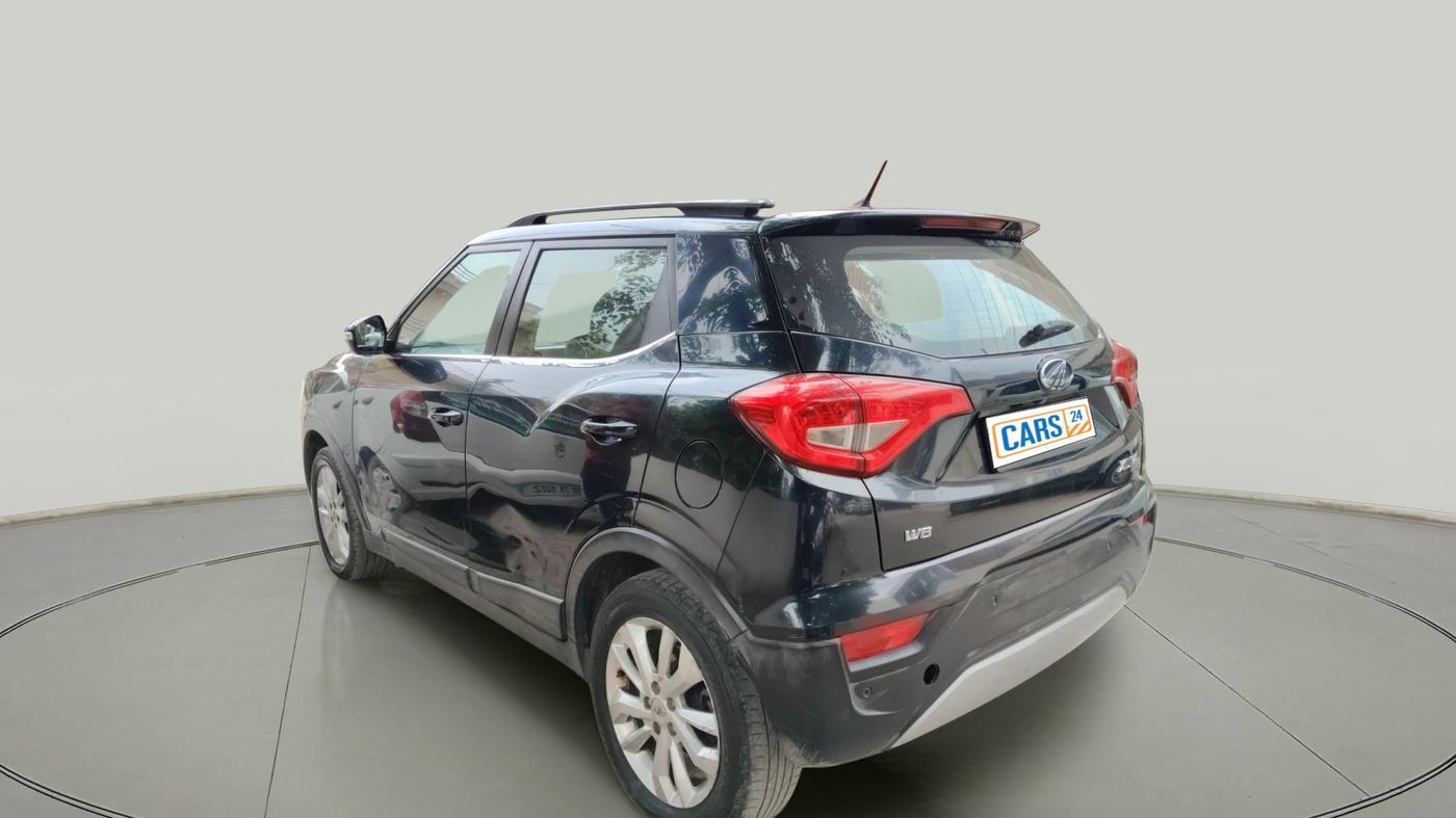 2019 Mahindra XUV300 W8 1.5 DIESEL, Diesel, Manual, 1,04,143 km, exterior