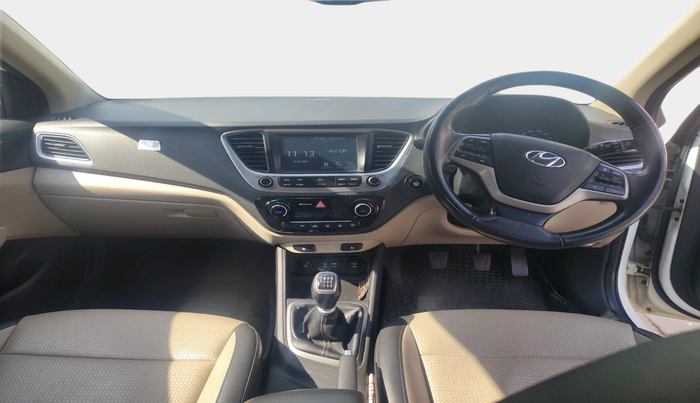 2017 Hyundai Verna 1.6 VTVT SX O, Petrol, Manual, 79,346 km, interior