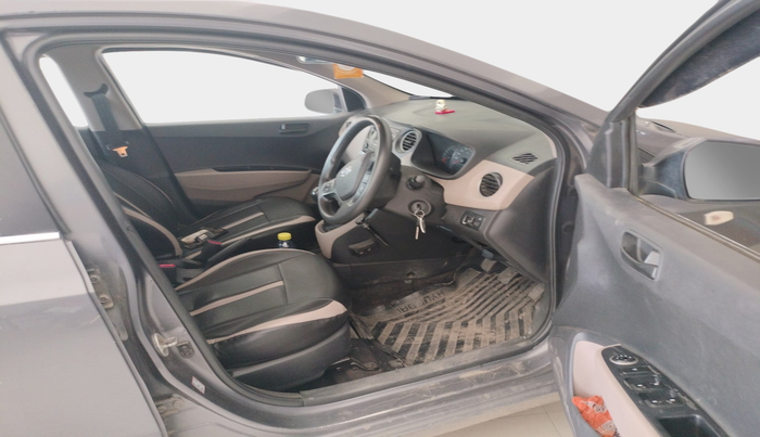 2017 Hyundai Xcent E+, Petrol, Manual, 1,49,339 km, interior
