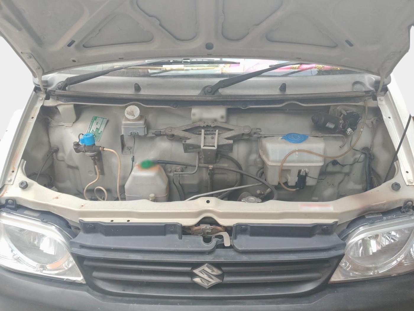 2017 Maruti Eeco 7 STR, Petrol, Manual, 1,48,164 km, exterior