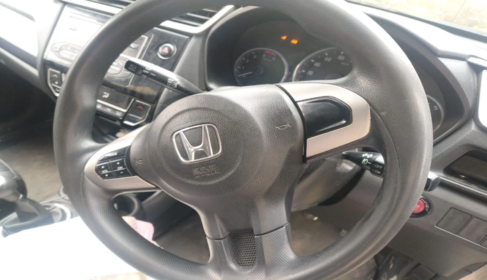 2016 Honda BR-V 1.5L I- DTEC V, Diesel, Manual, 2,24,545 km, interior