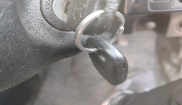 2016 Toyota Etios CROSS 1.2 G, Petrol, Manual, 93,640 km, interior