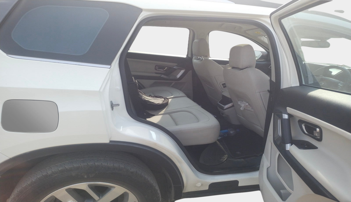 2023 Tata Safari XZA PLUS O 7STR, Diesel, Automatic, 31,332 km, interior