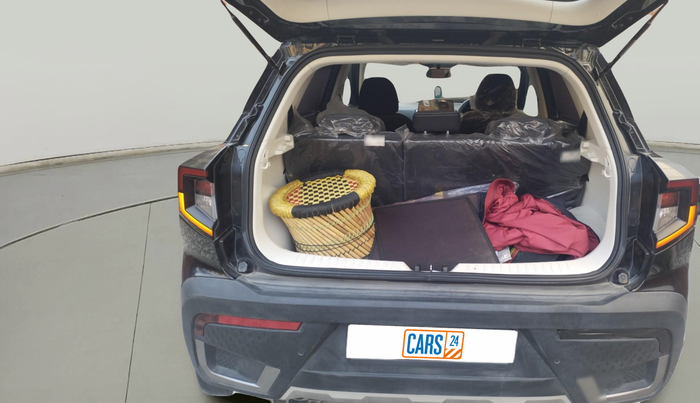 2024 Mahindra XUV 3XO AX5 1.5 Turbo Diesel, Diesel, Manual, 9,504 km, exterior