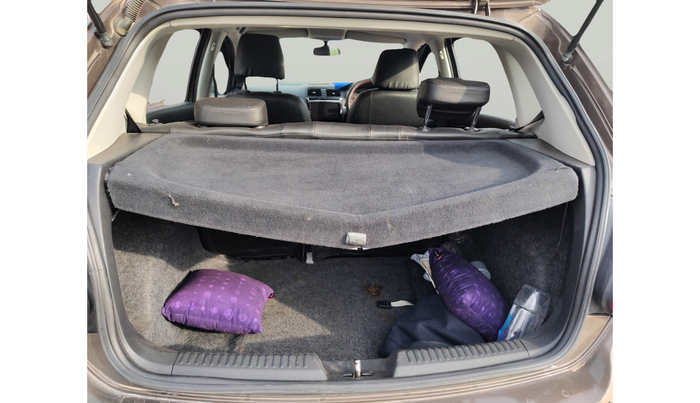 2016 Volkswagen Polo COMFORTLINE 1.2L, Petrol, Manual, 76,500 km, exterior