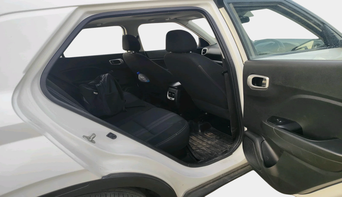 2019 Hyundai VENUE SX 1.0 TURBO, Petrol, Manual, 1,18,281 km, interior