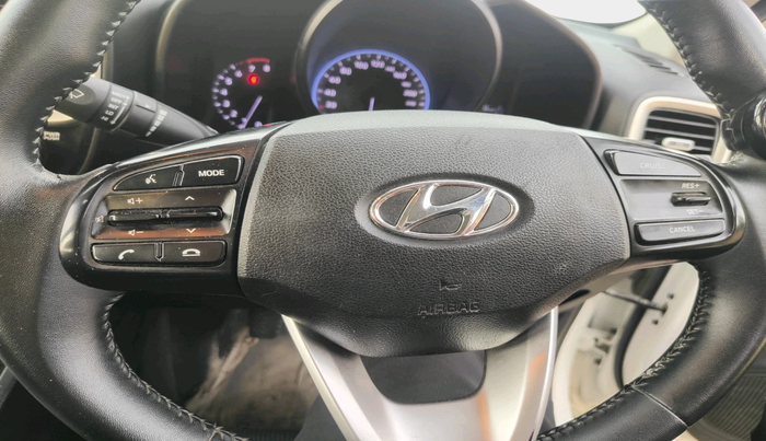 2019 Hyundai VENUE SX 1.0 TURBO, Petrol, Manual, 1,18,281 km, interior