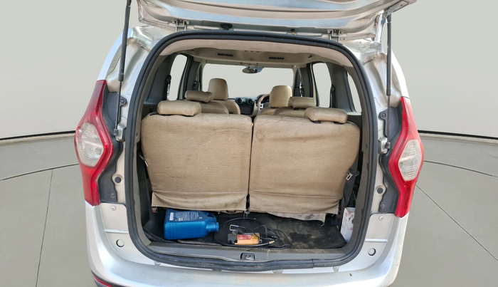 2016 Renault Lodgy 110 PS RXZ 7 STR, Diesel, Manual, 1,59,098 km, exterior